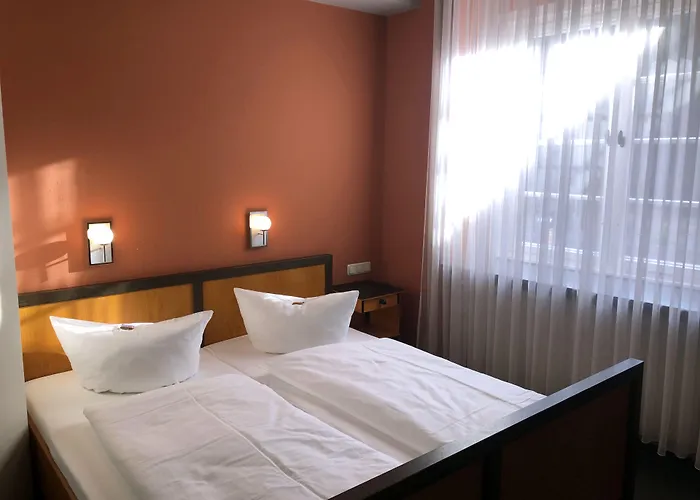 Haus Des Volkes - Das Bauhaushotel